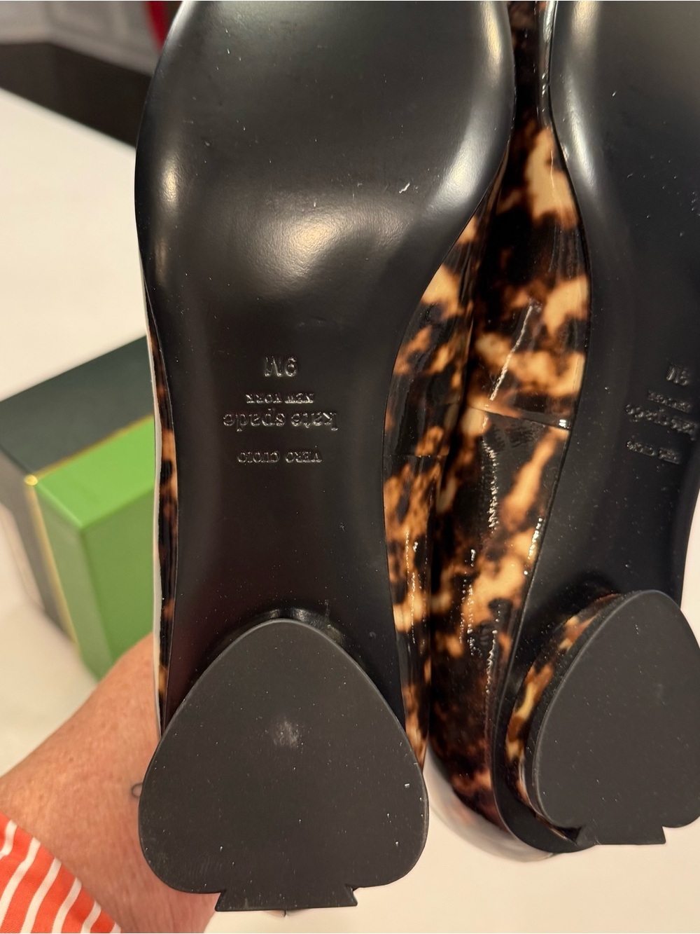 Kate Spade Fallyn Women’s Tortoise Shell Patent Leather Flats Sz 9 NIB - Picture 10 of 13